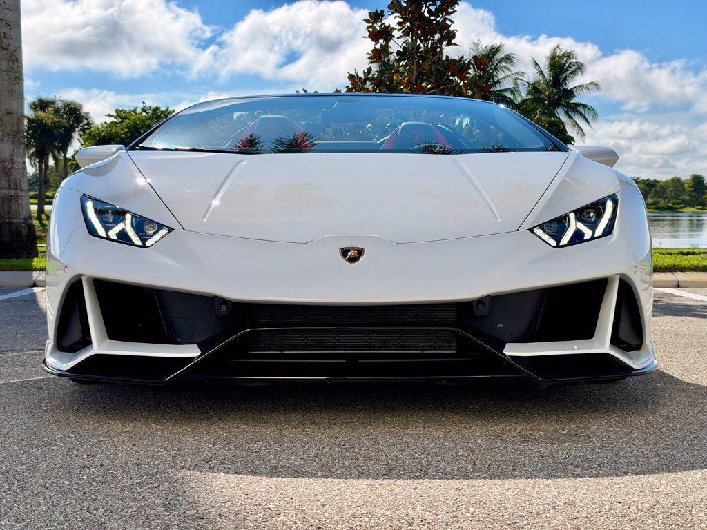 Used 2023 Lamborghini Huracan EVO AWD/4WD image 4