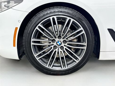 Used 2019 BMW 530i 530i w/ M Sport Package image 24