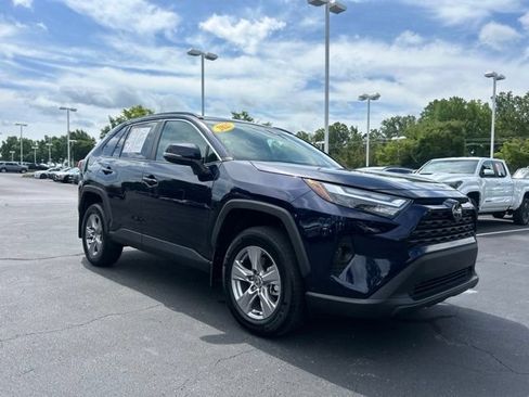 Used 2025 Toyota RAV4 XLE w/ Convenience Package FWD image 4