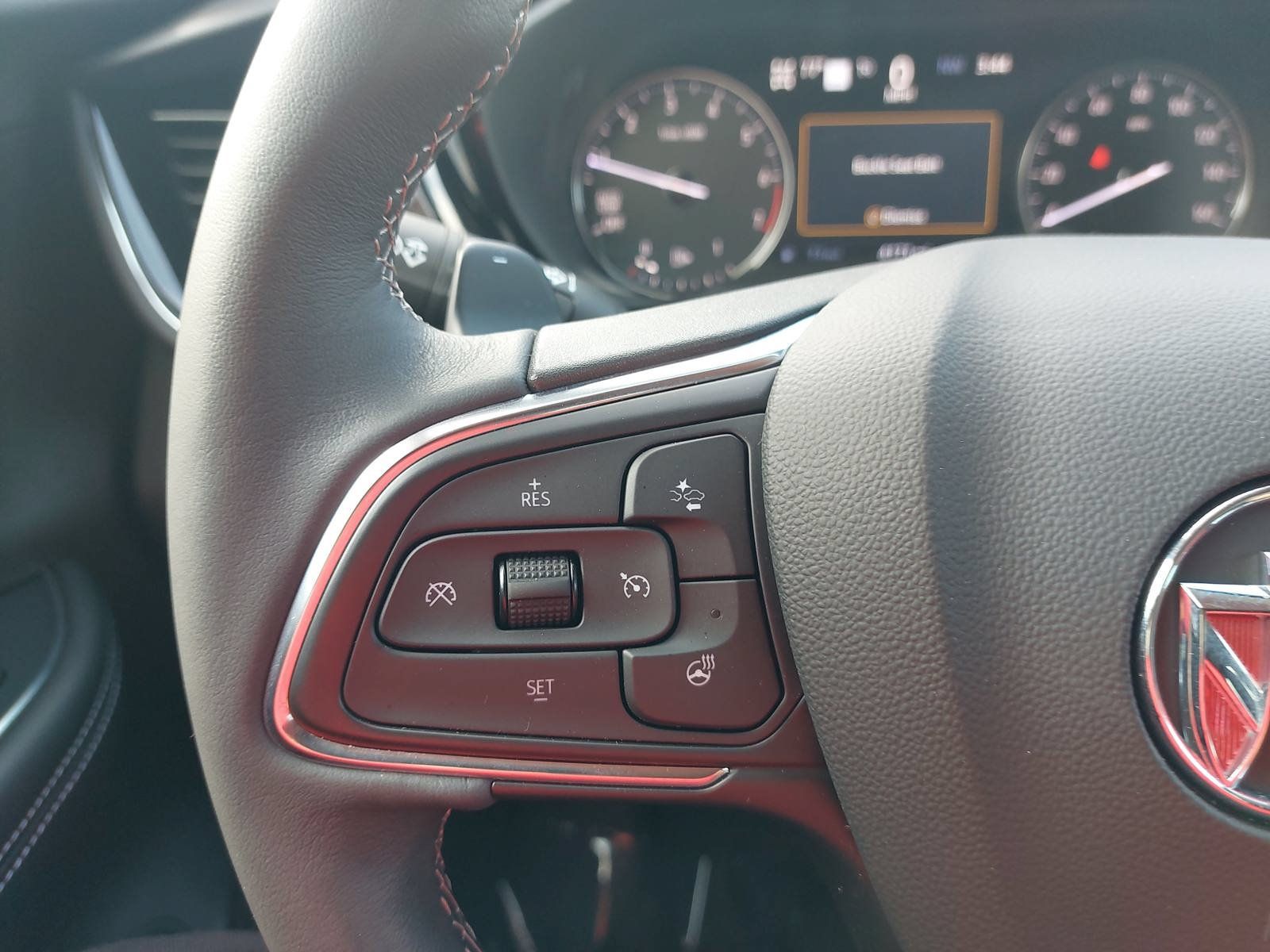 Used 2023 Buick Envision Avenir AWD/4WD image 17