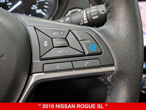 Used 2019 Nissan Rogue SL w/ Premium Package AWD/4WD image 18