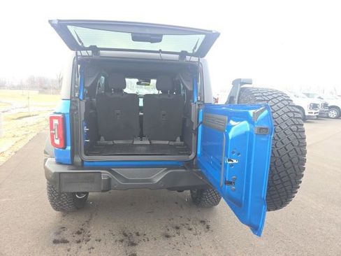 Used 2022 Ford Bronco Wildtrak image 10