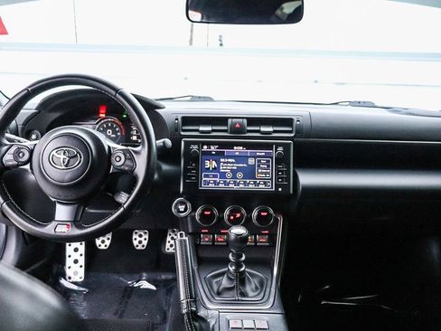 Used 2022 Toyota GR86 Premium w/ ALL Weather Mat Package (TMS) RWD image 15