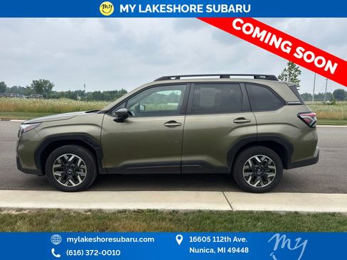Used 2025 Subaru Forester Premium AWD/4WD image 4