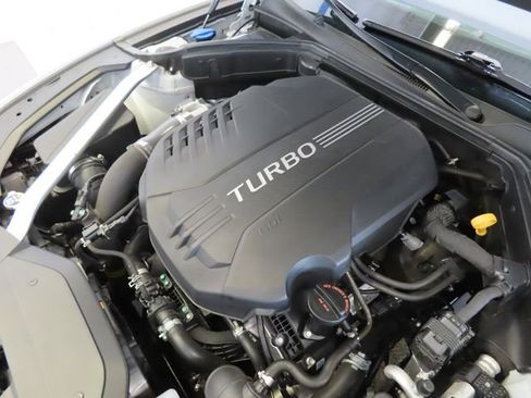 Used 2022 Genesis G70 3.3T RWD image 44