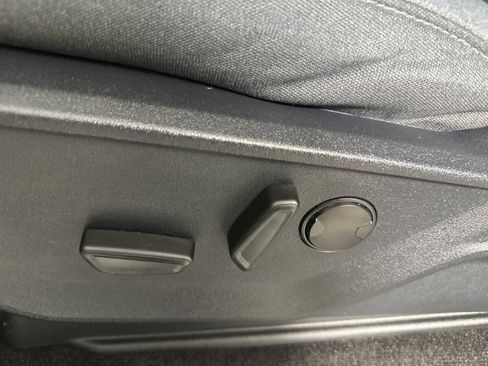 Certified 2022 Ford F150 XLT w/ Equipment Group 302A High image 10