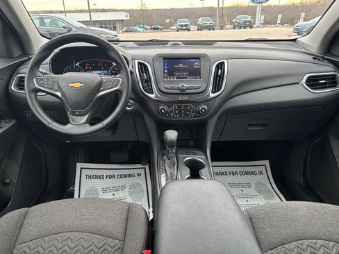Used 2024 Chevrolet Equinox LT FWD image 14