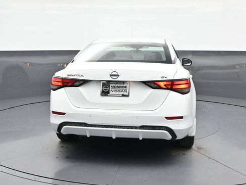 Used 2021 Nissan Sentra SV FWD image 6