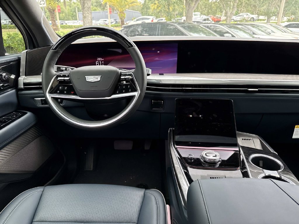 New 2025 Cadillac Escalade IQ Sport 2 w/ LPO, ONYX Package AWD/4WD image 17