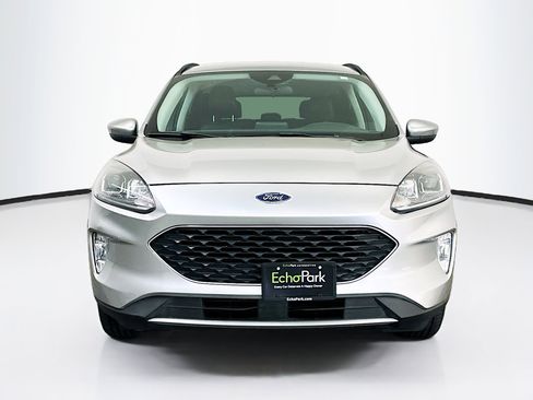 Used 2021 Ford Escape SEL image 2