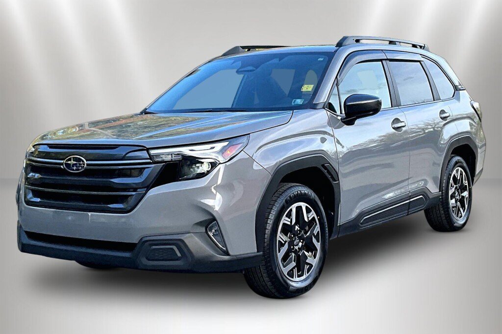 Certified 2025 Subaru Forester Premium AWD/4WD image 3
