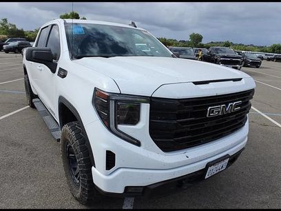 Used 2023 GMC Sierra 1500 Elevation w/ LPO, Elevation Black Package