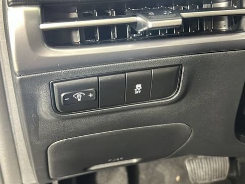 Used 2026 Hyundai Tucson SE FWD image 19