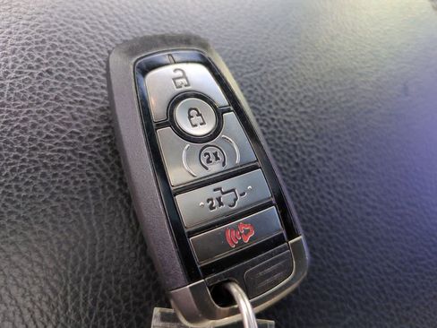 Used 2018 Ford F150 Raptor w/ Equipment Group 802A Luxury image 37