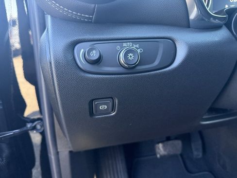 New 2026 Chevrolet Blazer LT image 26