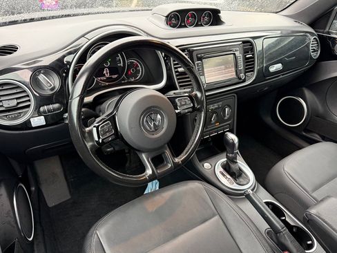 Used 2015 Volkswagen Beetle TDI image 15