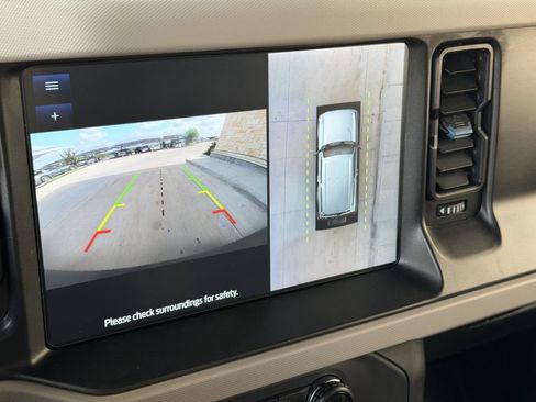 Used 2023 Ford Bronco Wildtrak AWD/4WD image 19