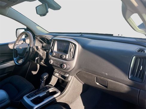 Used 2022 Chevrolet Colorado LT image 26