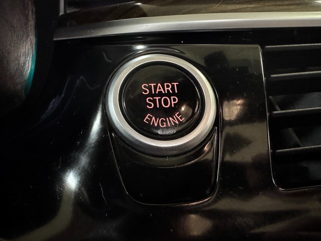 Used 2023 BMW 540i w/ M Sport Package RWD image 11