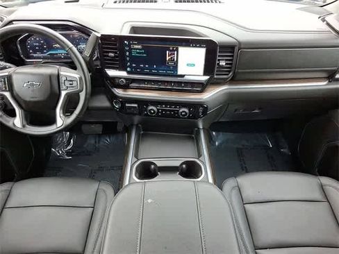 Used 2025 Chevrolet Silverado 2500 LT w/ Trail Boss Package image 11