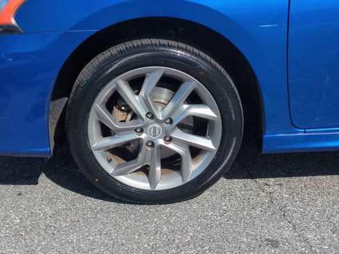 Used 2015 Nissan Sentra SR image 11