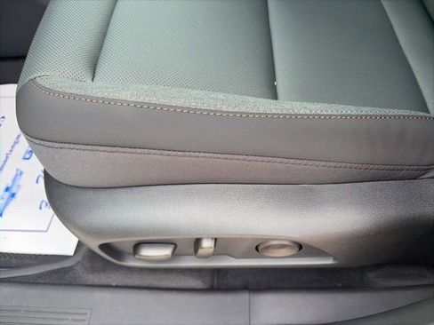 New 2026 GMC Terrain AT4 AWD/4WD image 18