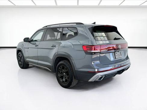 Used 2024 Volkswagen Atlas Peak Edition SE AWD/4WD image 6