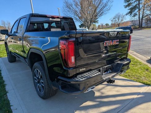 New 2026 GMC Sierra 1500 AT4 w/ Technology Package AWD/4WD image 6