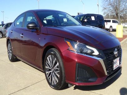 Used 2025 Nissan Altima 2.5 SV