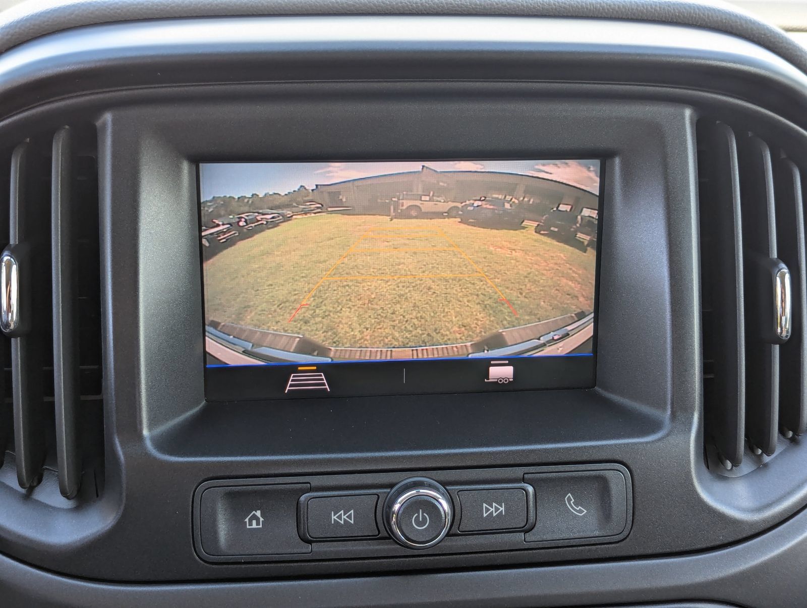 Used 2020 GMC Canyon 2WD Crew Cab w/ Convenience Package image 28