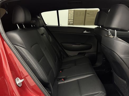 Used 2020 Kia Sportage S image 29