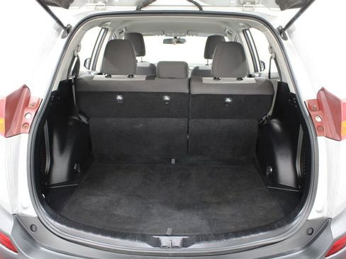 Used 2013 Toyota RAV4 LE AWD/4WD image 19