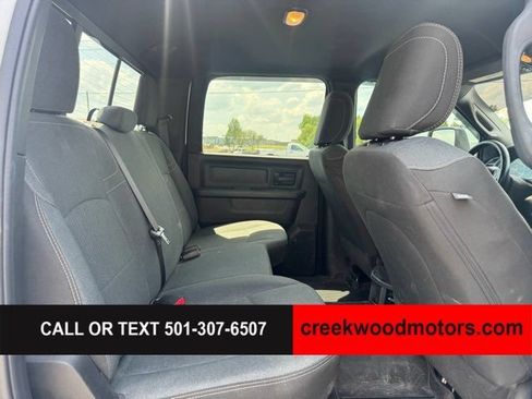 Used 2024 RAM 2500 Tradesman w/ Chrome Appearance Group AWD/4WD image 13