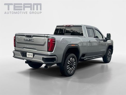 Used 2025 GMC Sierra 2500 Denali Ultimate image 7