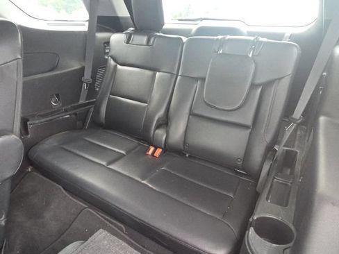 Used 2021 Ford Explorer XLT w/ Equipment Group 202A RWD image 11