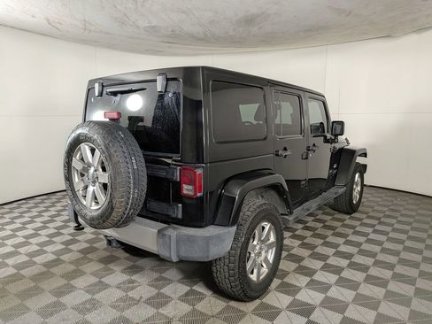 Used 2013 Jeep Wrangler Unlimited Sahara w/ Connectivity Group image 7