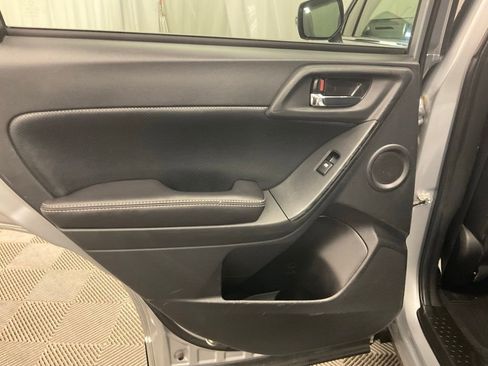 Used 2015 Subaru Forester 2.0XT Touring w/ Popular Package #2 image 30