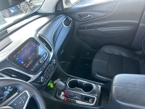 Used 2022 Chevrolet Equinox Premier AWD/4WD image 21