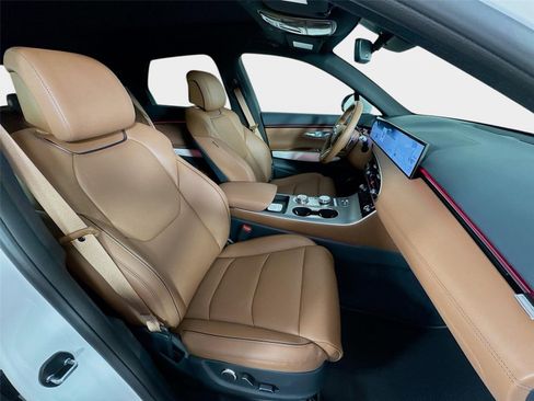 New 2026 Genesis GV70 2.5T Advanced AWD/4WD image 30