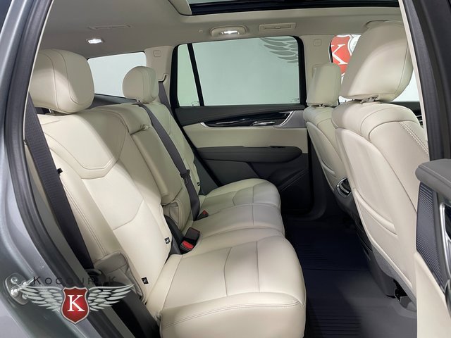 Used 2025 Cadillac XT6 Premium Luxury w/ LPO, Floor Liner Package AWD/4WD image 23