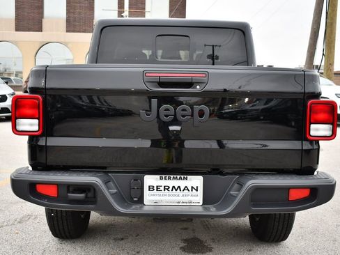 New 2026 Jeep Gladiator Sport AWD/4WD image 5