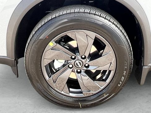 New 2026 Nissan Rogue SV w/ Cold Weather Package FWD image 24