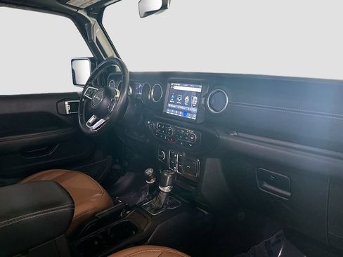 Used 2023 Jeep Wrangler Unlimited Sahara w/ Cold Weather Group AWD/4WD image 27