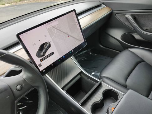 Used 2018 Tesla Model 3 Long Range image 28