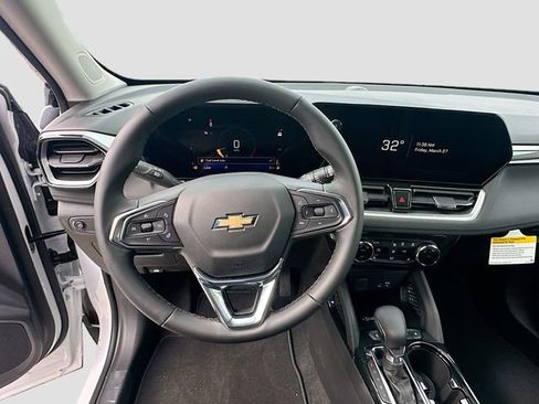 New 2026 Chevrolet TrailBlazer LT w/ Convenience Package image 12