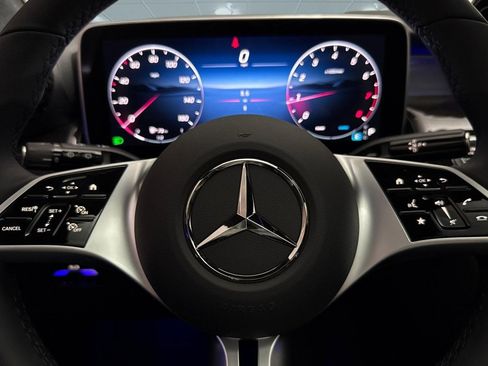 Used 2026 Mercedes-Benz GLC 300 4MATIC image 16