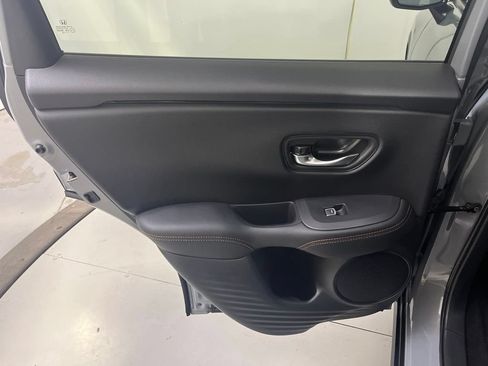 Used 2025 Honda HR-V Sport image 28