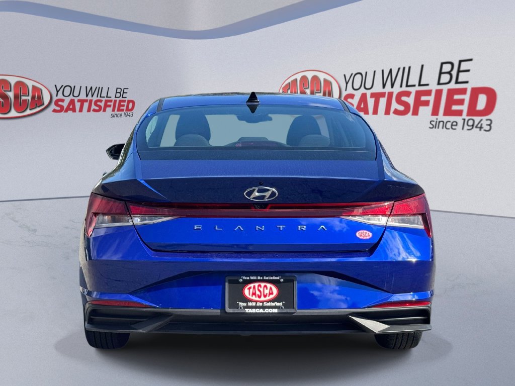 Used 2023 Hyundai Elantra SEL FWD image 5