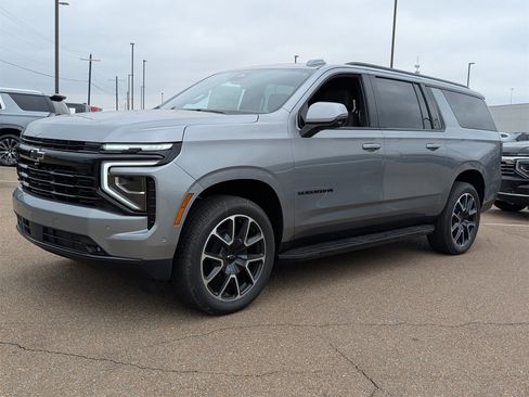 New 2026 Chevrolet Suburban RST w/ Comfort Package image 6