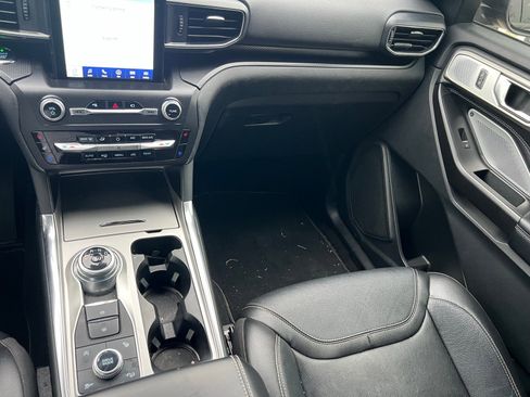 Used 2020 Ford Explorer ST w/ ST Street Pack image 37